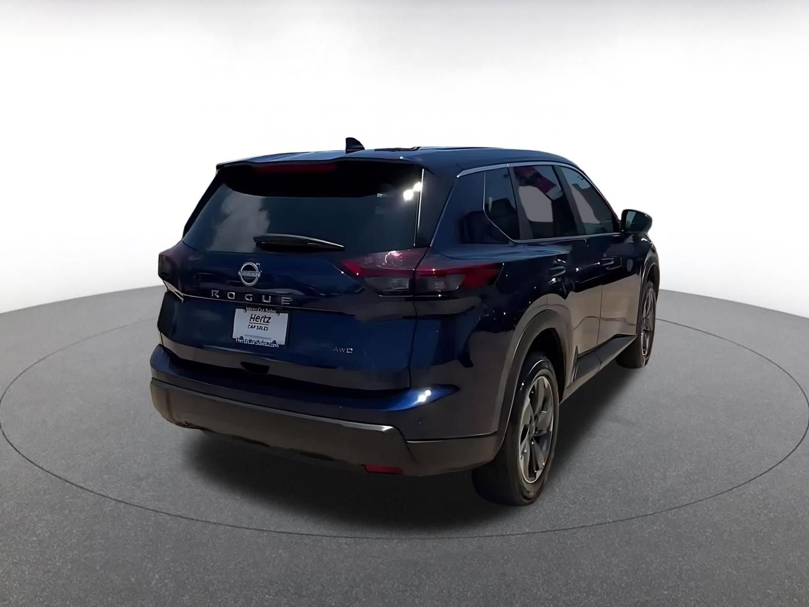 Used 2025 Nissan Rogue SV AWD/4WD image 15