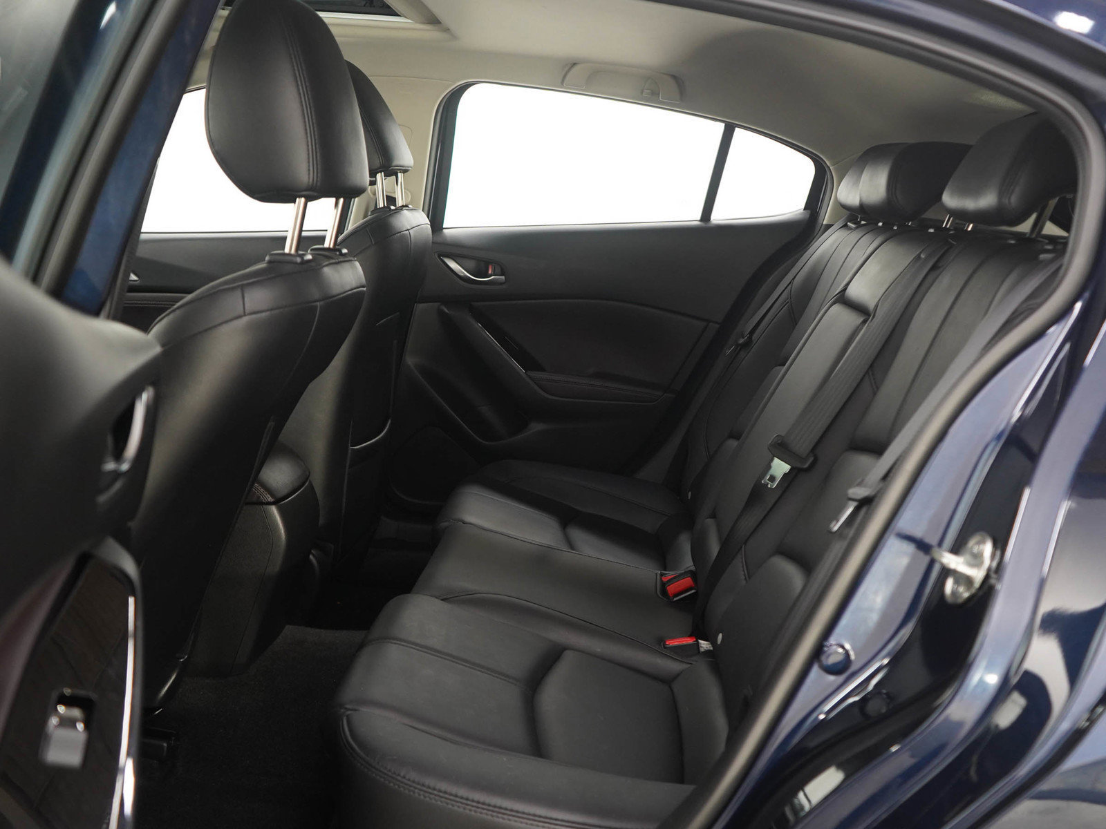 Used 2017 MAZDA MAZDA3 Touring FWD image 18