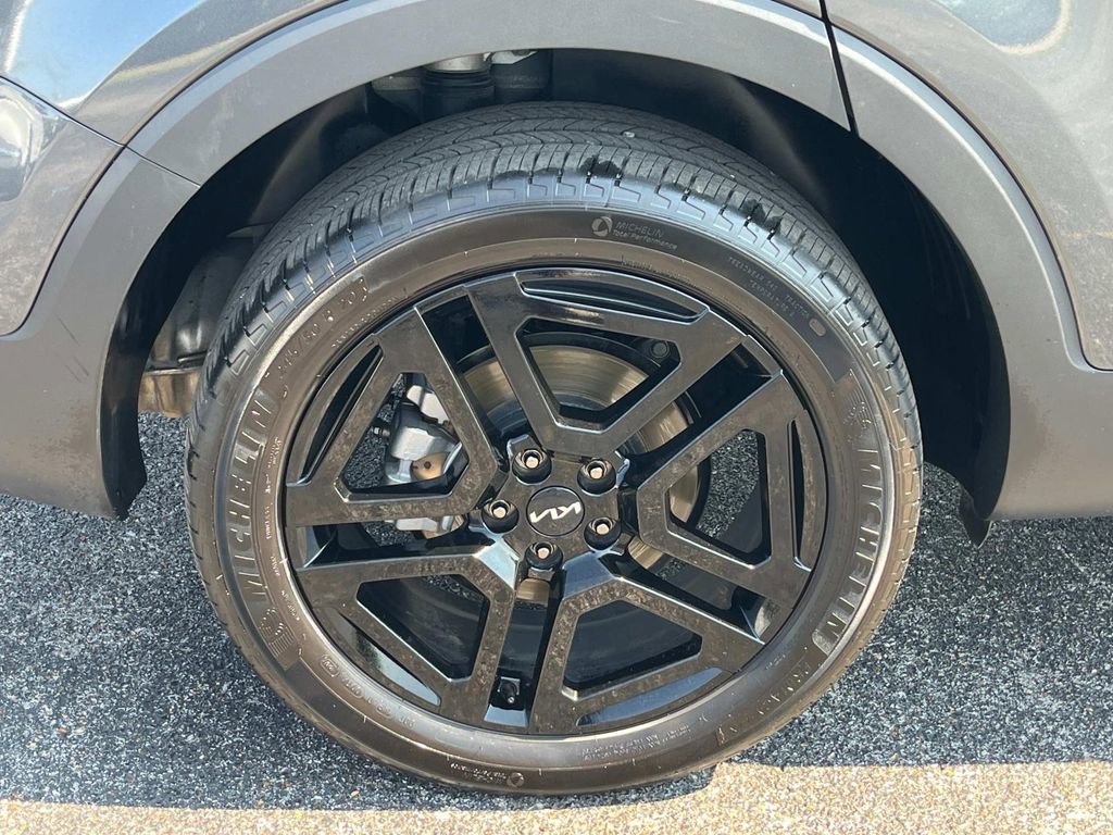Used 2024 Kia Telluride EX X-Line image 9