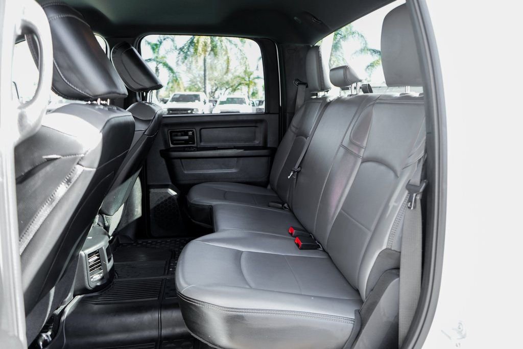 Used 2024 RAM 2500 Tradesman w/ Chrome Appearance Group image 36