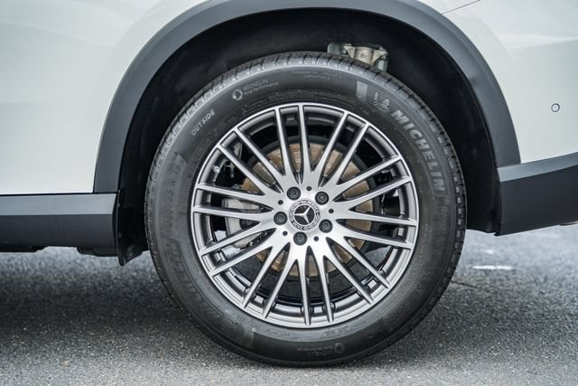Used 2024 Mercedes-Benz GLC 300 4MATIC image 18