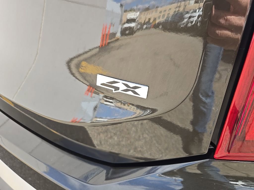 Used 2023 Kia Telluride S w/ S Sunroof Package image 9