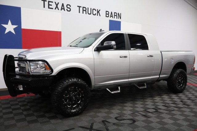Used 2016 RAM 2500 Laramie w/ Protection Group AWD/4WD image 2