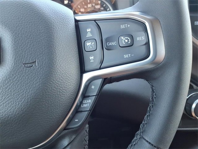 New 2026 RAM 1500 4x4 Crew Cab image 26