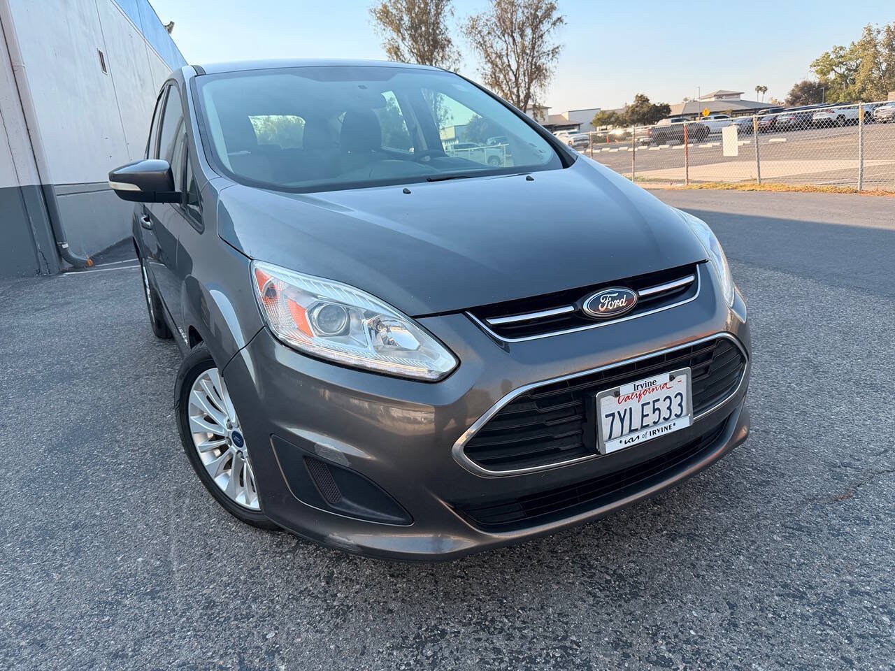 Used 2017 Ford C-MAX SE FWD image 4