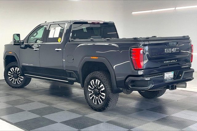 Used 2024 GMC Sierra 2500 Denali Ultimate AWD/4WD image 10