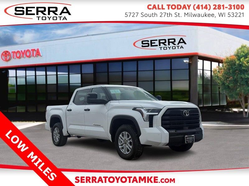 Used 2022 Toyota Tundra SR5 w/ SR5 Convenience Package AWD/4WD image 1
