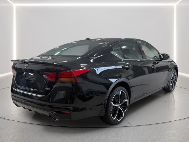 Used 2023 Nissan Altima 2.5 SR w/ SR Premium Package AWD/4WD image 26