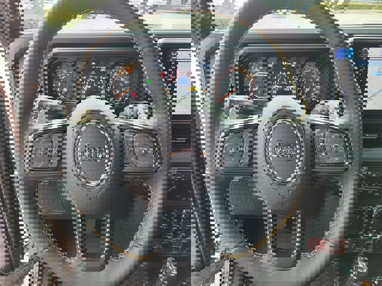 Used 2025 Jeep Wrangler Unlimited Rubicon 392 image 16