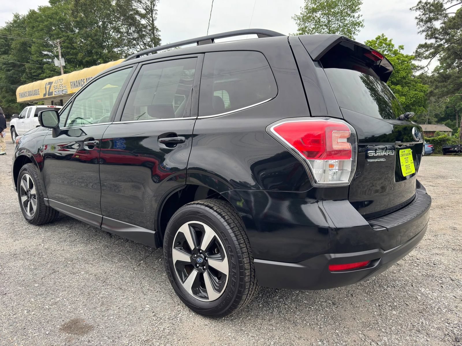 Used 2017 Subaru Forester 2.5i Limited w/ Popular Package #1 AWD/4WD image 5