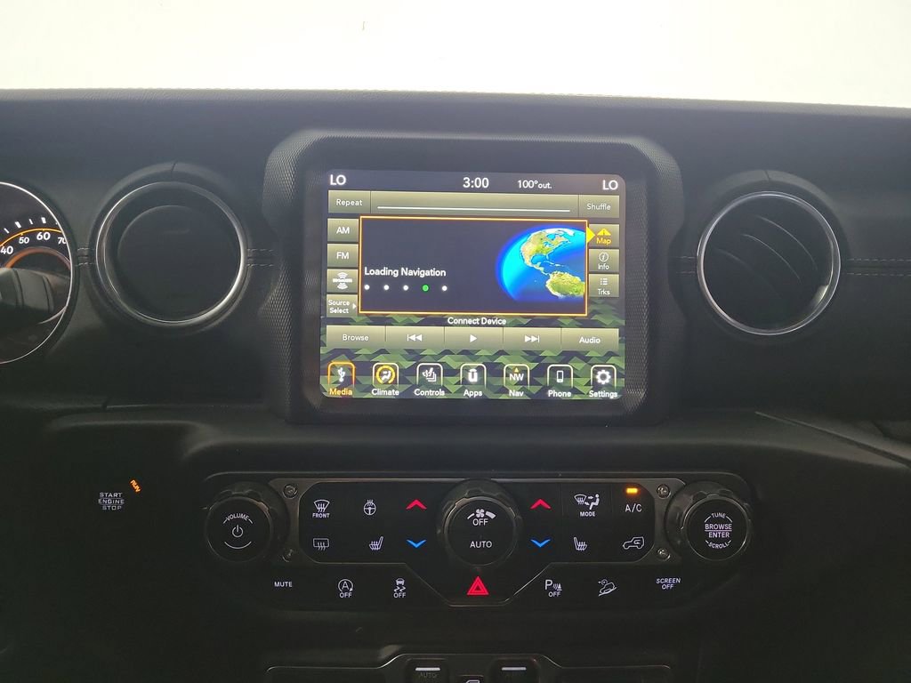 Used 2019 Jeep Wrangler Unlimited Sahara AWD/4WD image 19