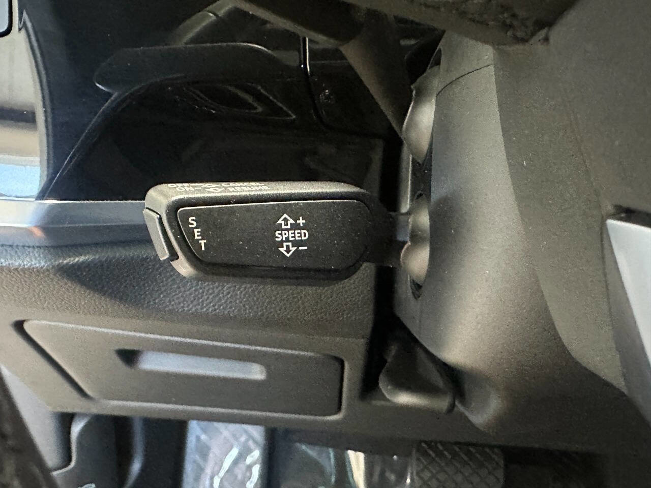 Used 2023 Audi Q3 2.0T Premium image 28