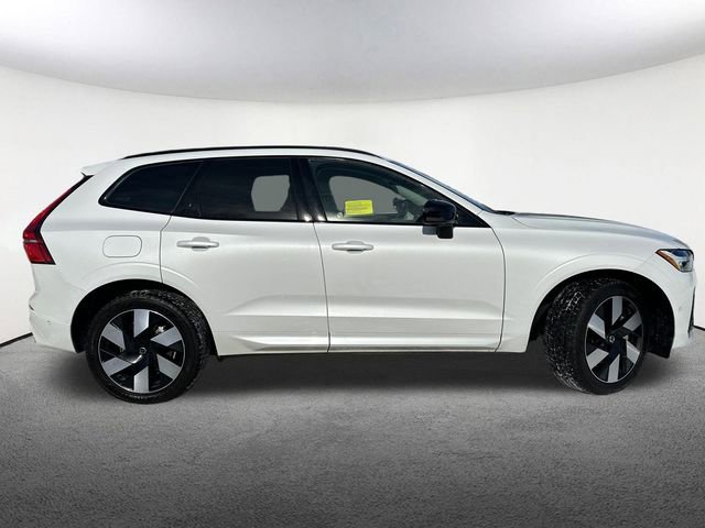 Used 2025 Volvo XC60 T8 Plus w/ Protection Package Premier image 15