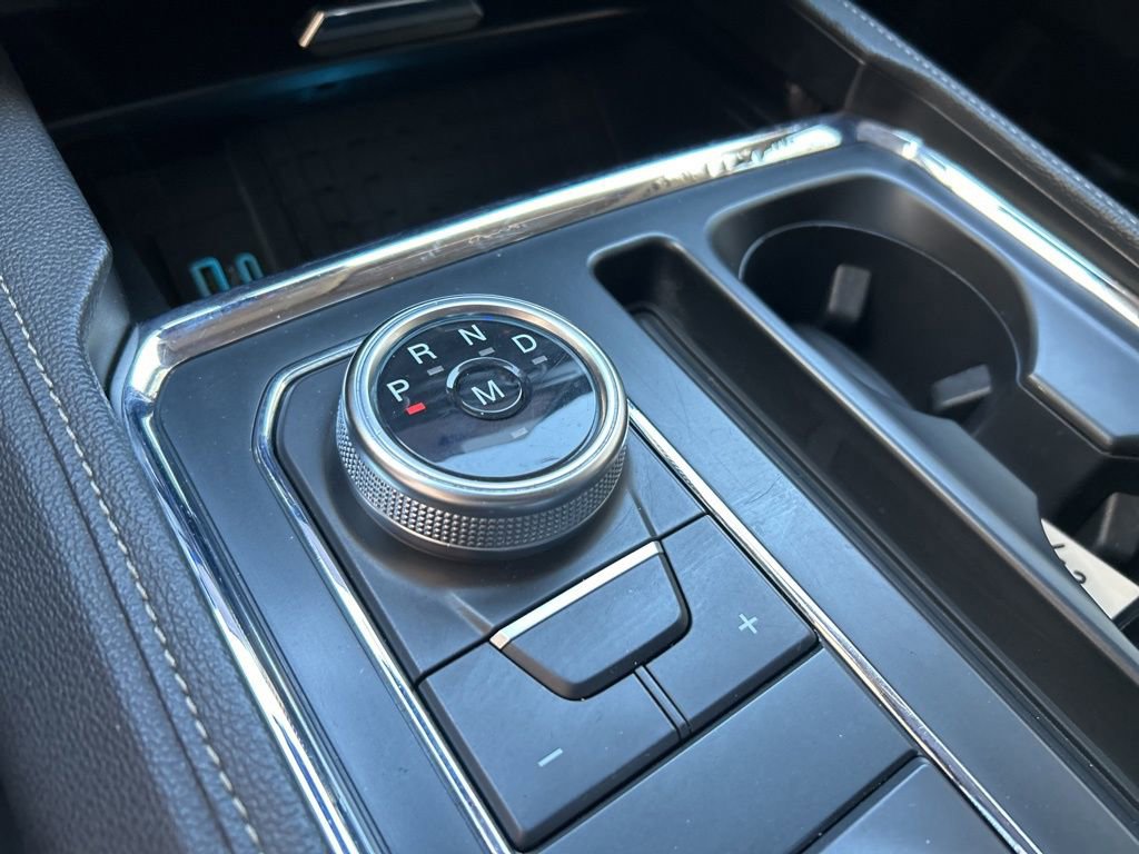 Used 2024 Ford Expedition Max XLT image 8