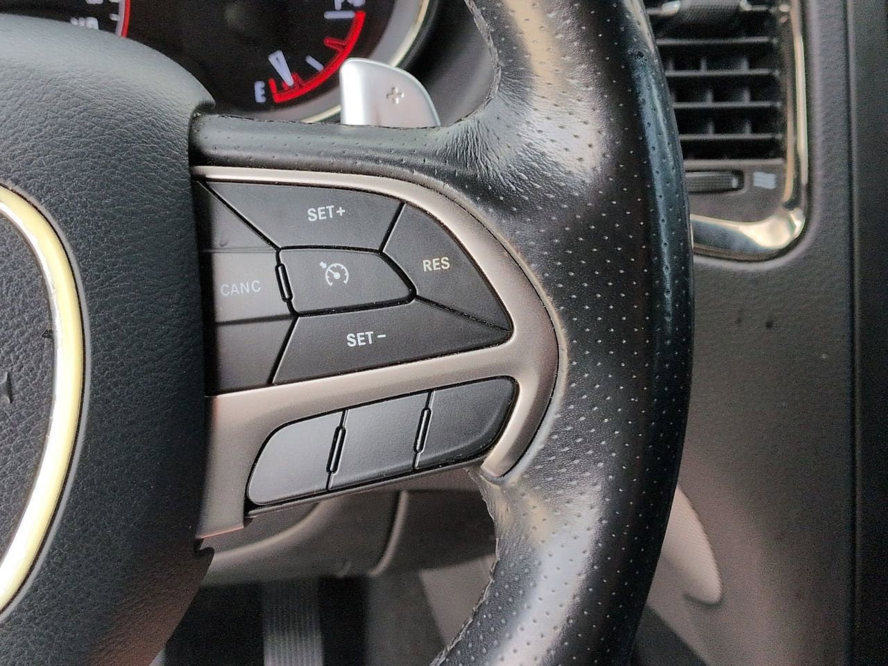 Used 2020 Dodge Durango GT w/ Blacktop Package RWD image 13