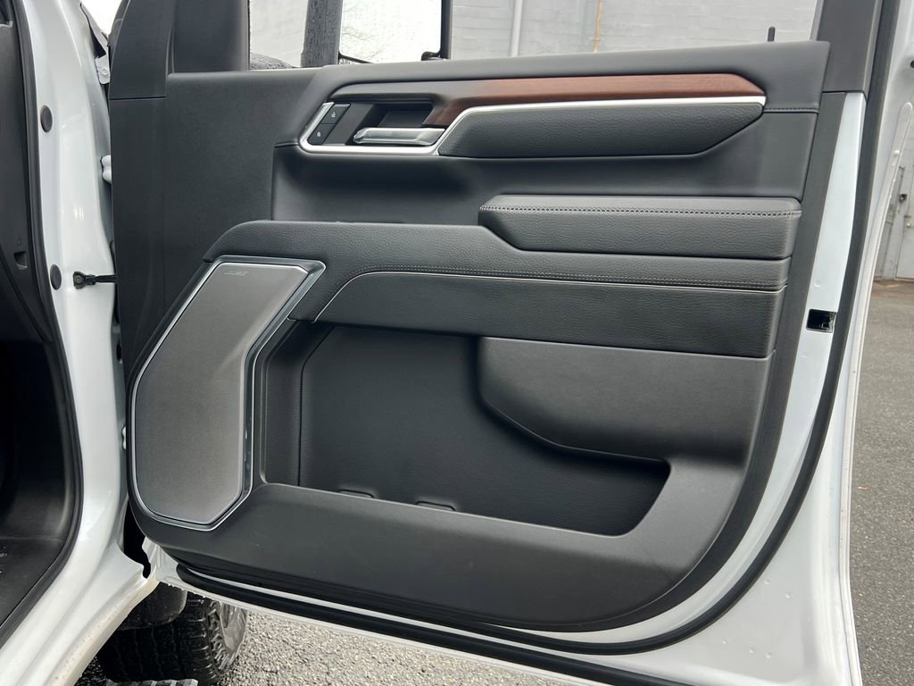 Used 2024 GMC Sierra 2500 Denali w/ Denali Reserve Package image 23