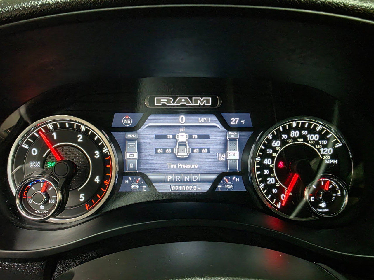 Used 2024 RAM 3500 Tradesman w/ Safety Group image 42