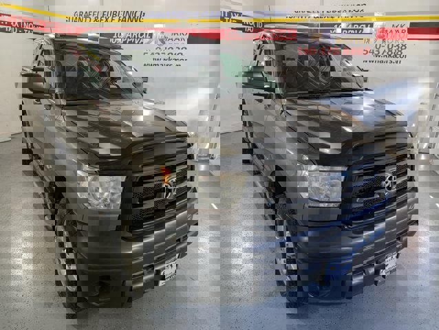 Used 2012 Toyota Tundra 4x4 Double Cab image 1