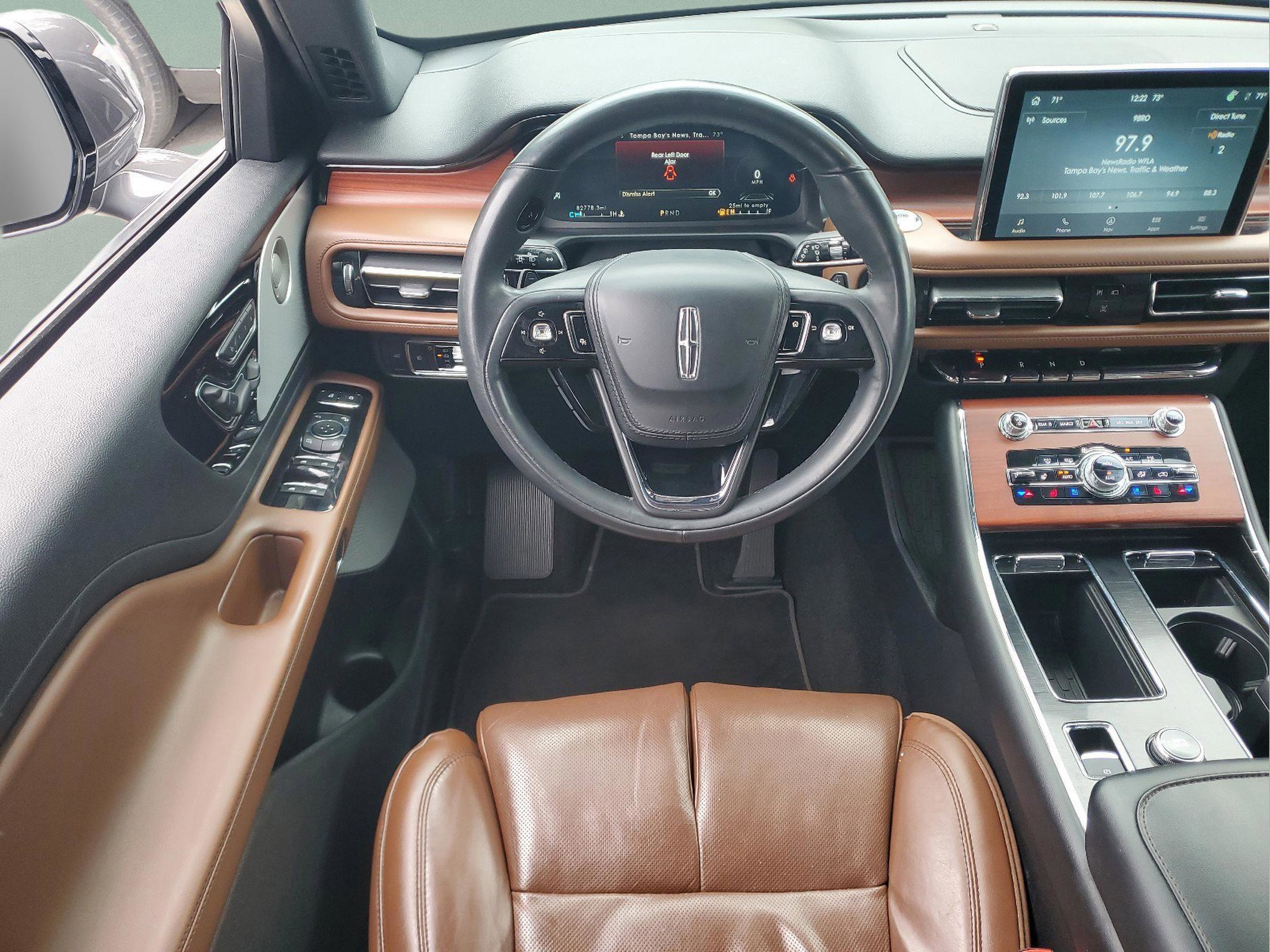 Used 2021 Lincoln Aviator Reserve w/ Equipment Group 208A image 10