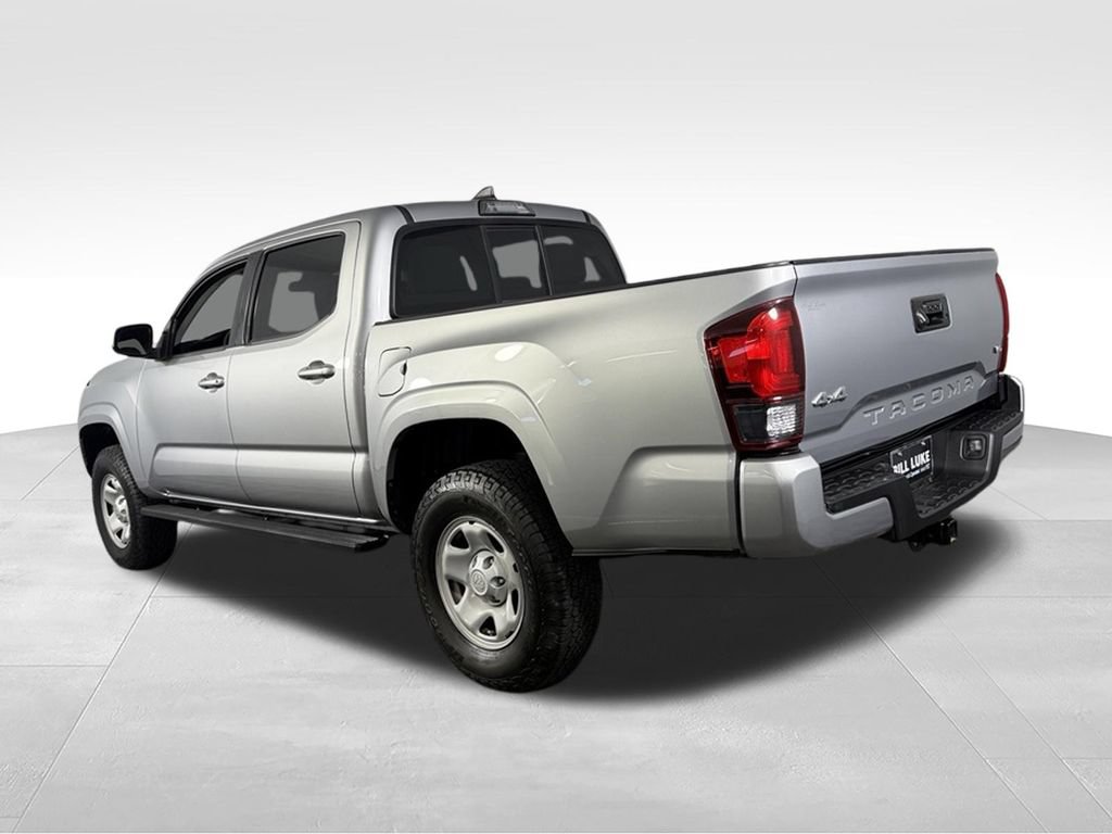 Used 2019 Toyota Tacoma SR AWD/4WD image 9