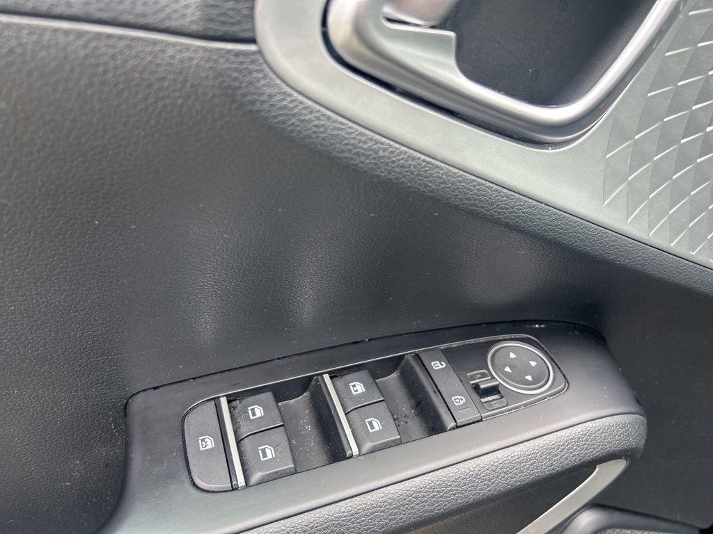 Certified 2023 Kia Soul S image 14