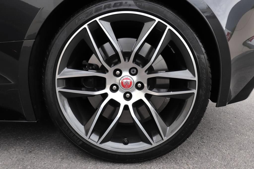 Used 2022 Jaguar F-TYPE R-Dynamic image 88