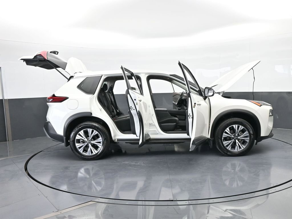 Used 2023 Nissan Rogue SV image 73
