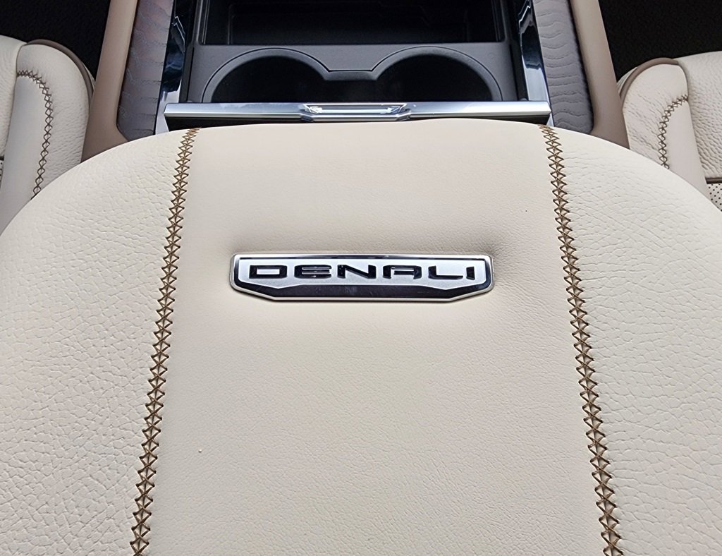 New 2026 GMC Yukon XL Denali w/ Sun & Power Step Package image 40