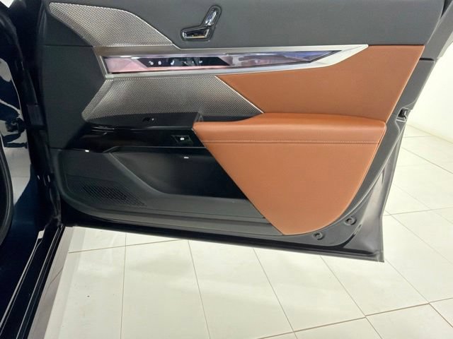 Certified 2024 BMW 740i xDrive w/ Premium Package 2 AWD/4WD image 18