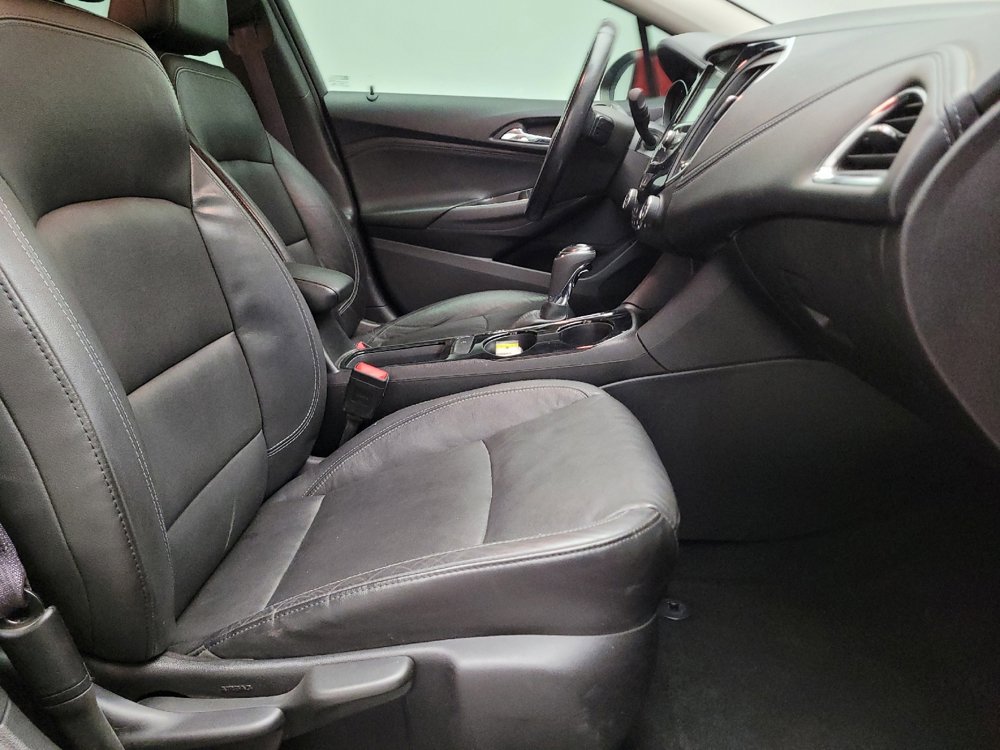 Used 2017 Chevrolet Cruze Premier image 21