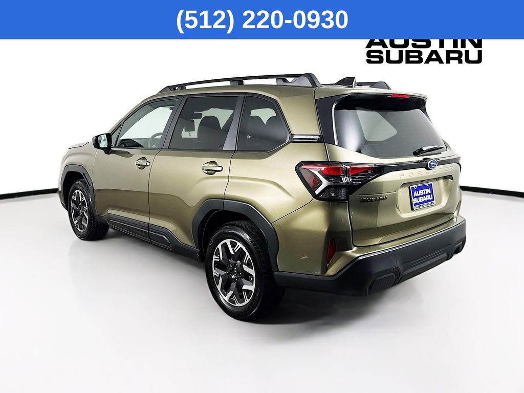 Used 2026 Subaru Forester Premium AWD/4WD image 6