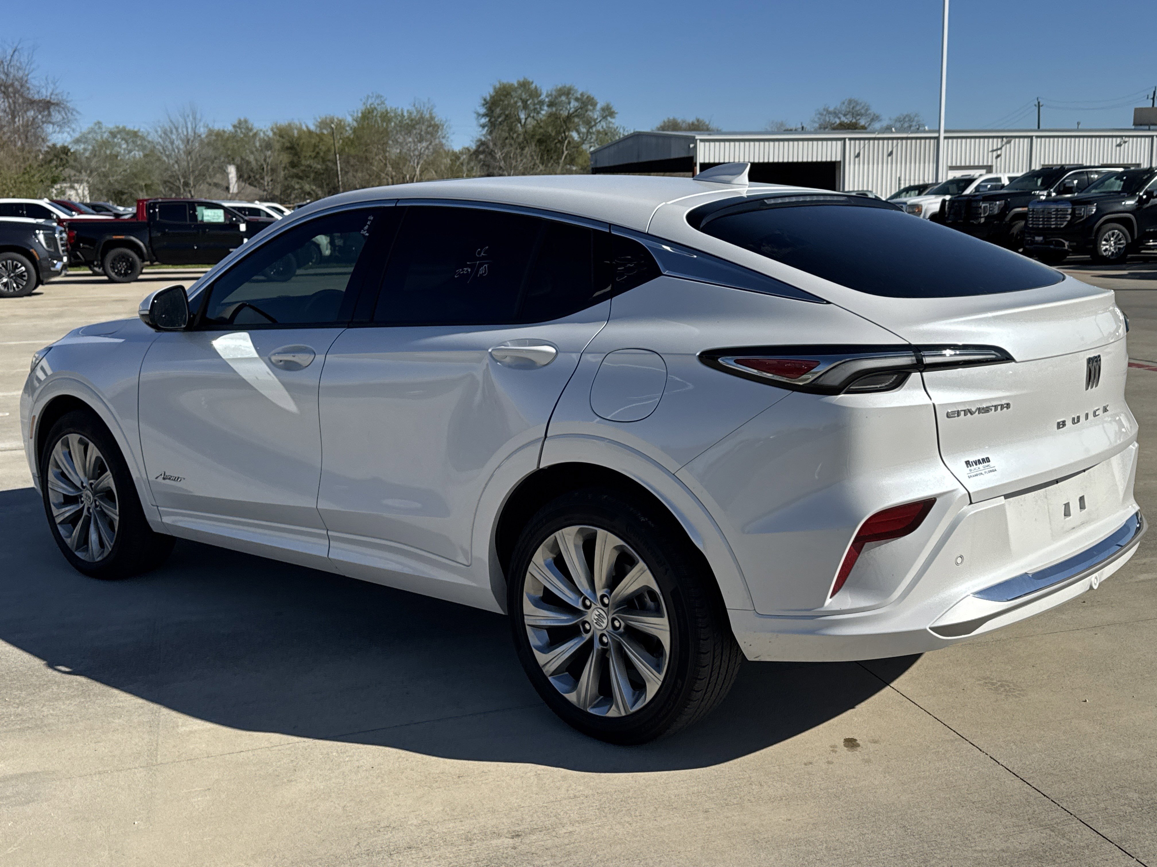 Used 2025 Buick Envista Avenir image 10