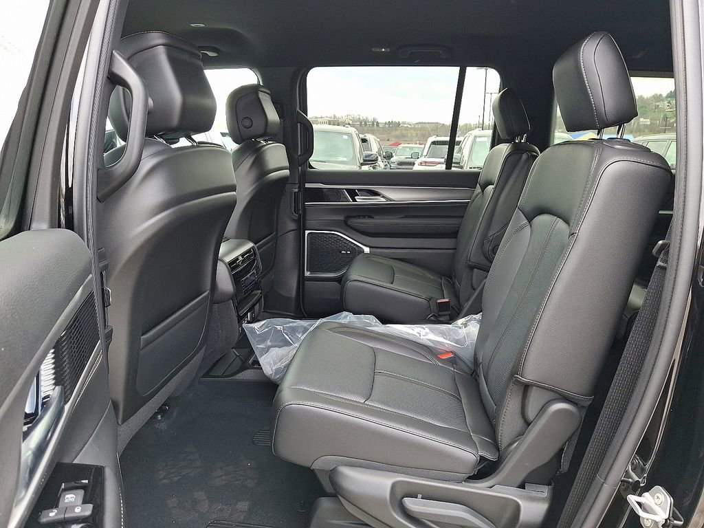 New 2026 Jeep Grand Wagoneer L 4WD image 5