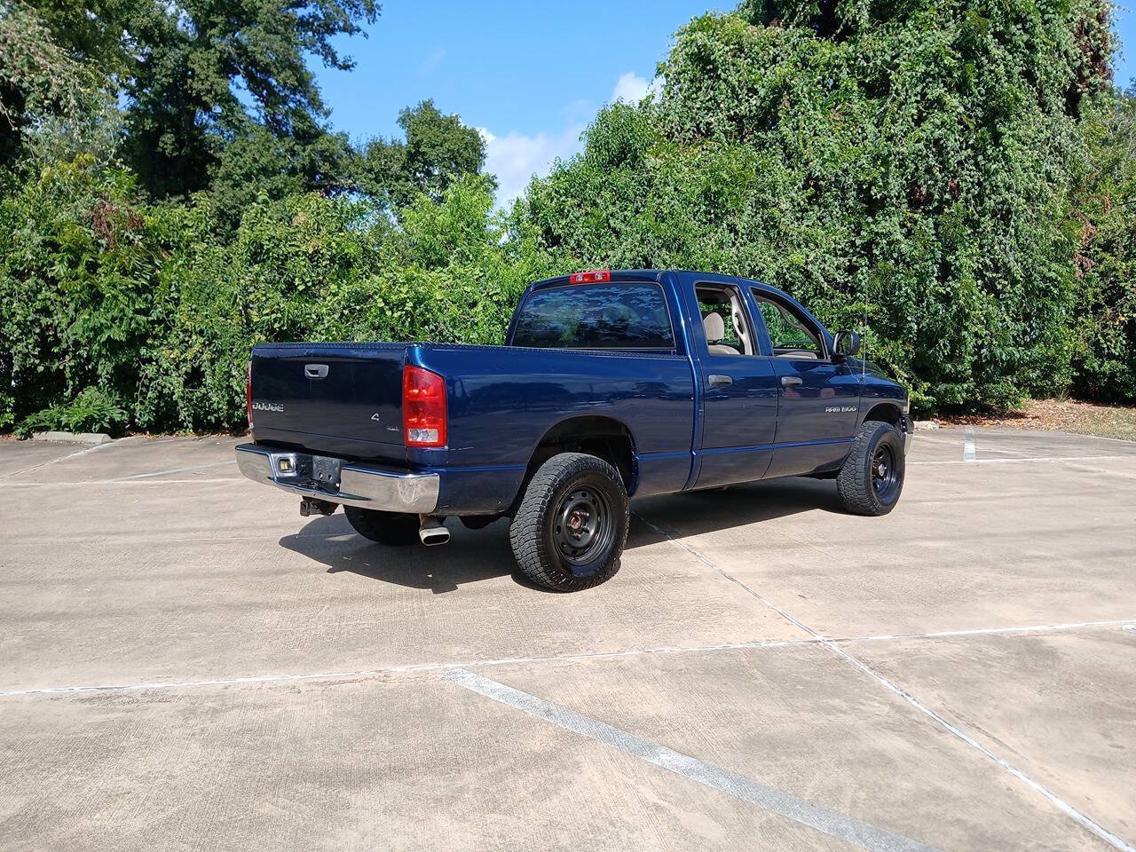 Used 2004 Dodge Ram 1500 Truck SLT w/ Light Group AWD/4WD image 4