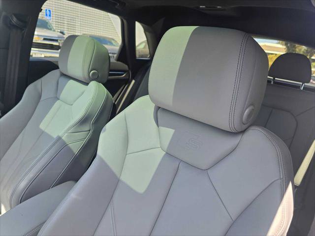 Used 2023 Audi Q3 2.0T Premium Plus w/ Premium Plus Package AWD/4WD image 25