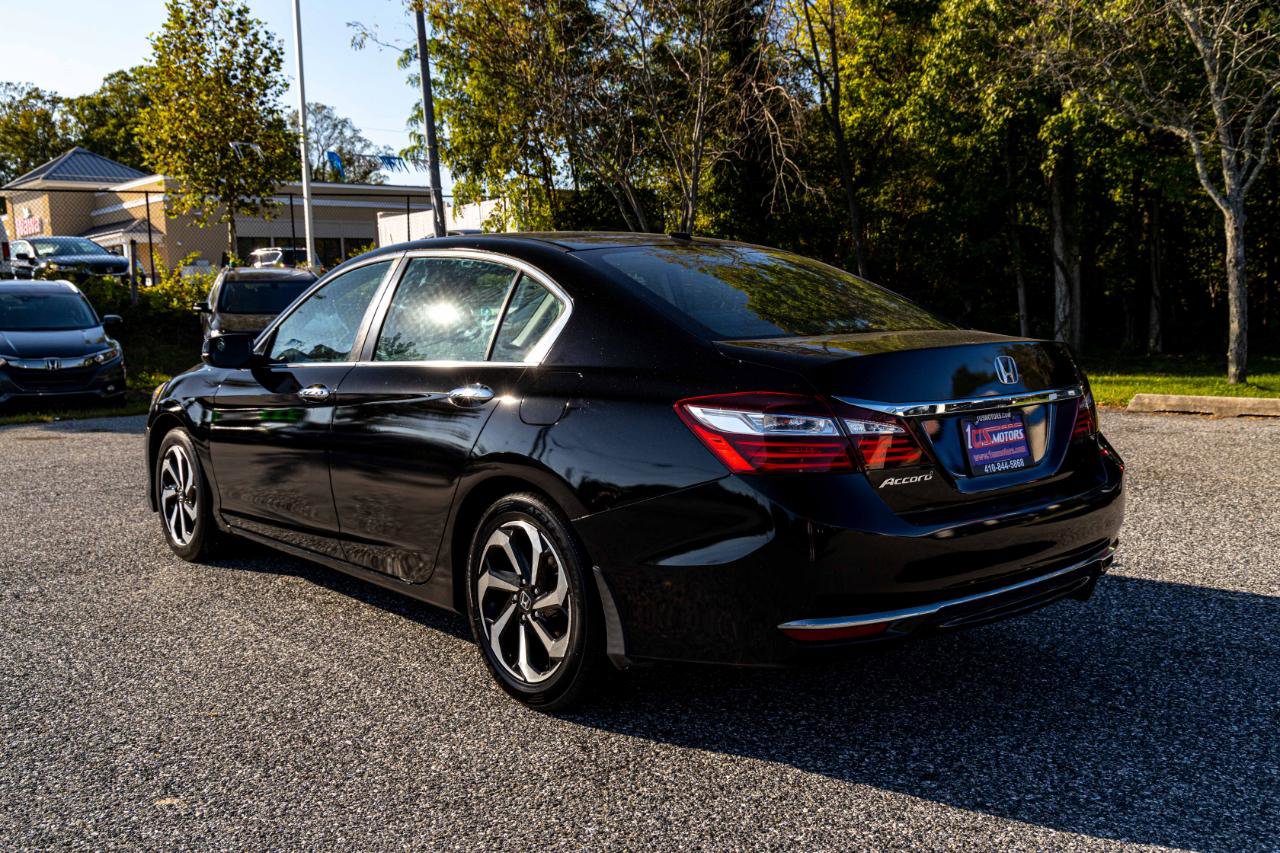 Used 2017 Honda Accord EX image 4