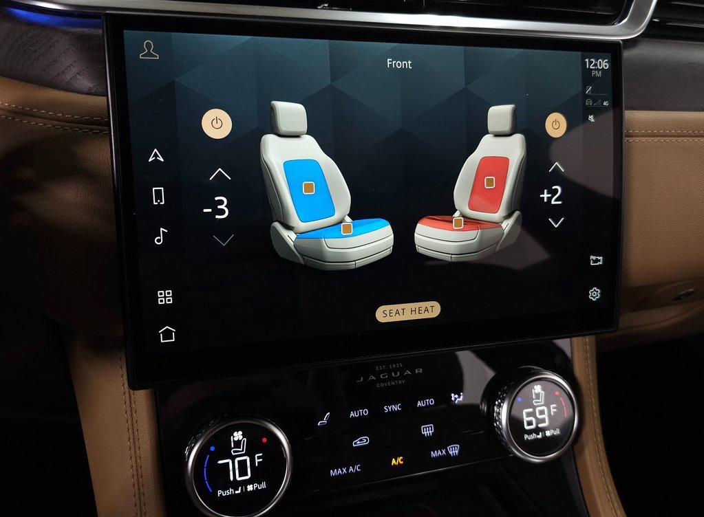 Used 2022 Jaguar F-PACE S image 27