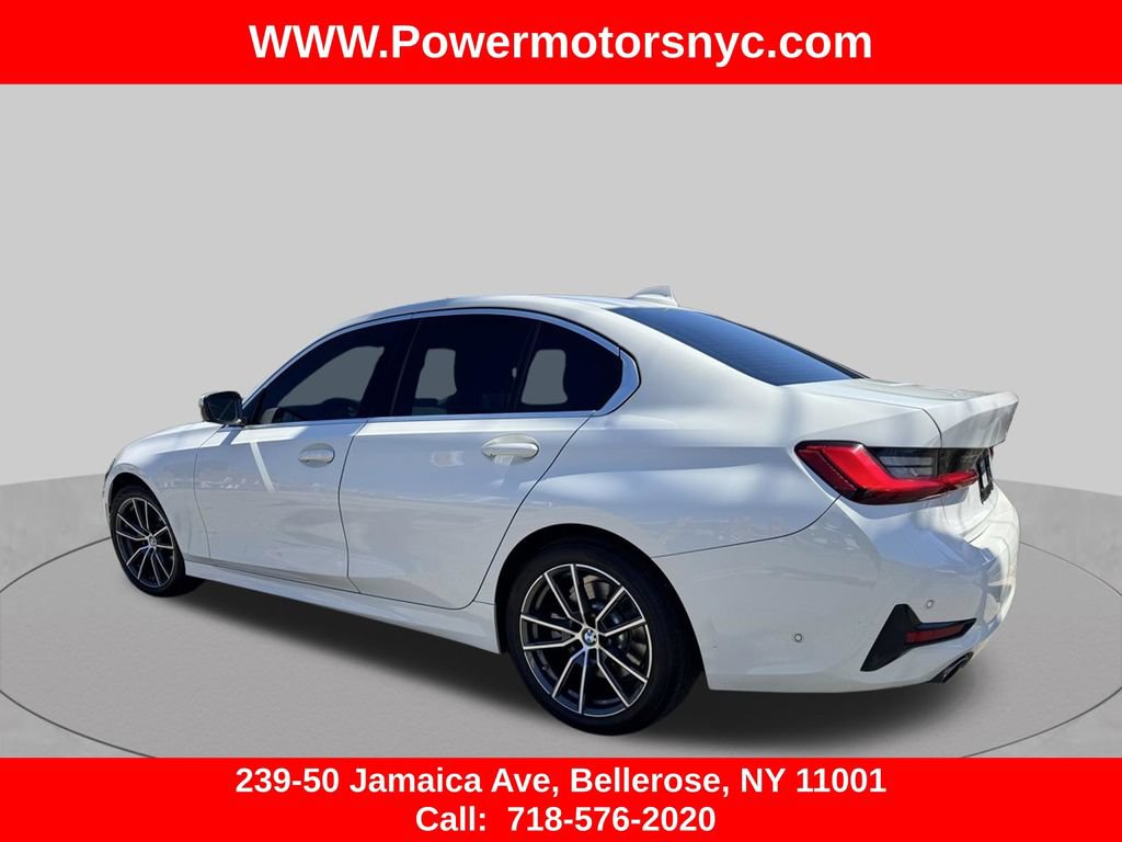 Used 2021 BMW 330i Sedan w/ Convenience Package RWD image 2