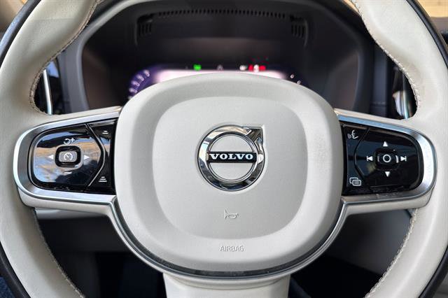 Certified 2023 Volvo XC60 T8 Ultimate image 25