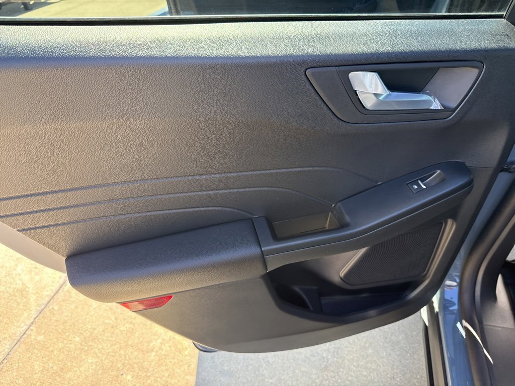 New 2026 Ford Escape ST-Line image 9