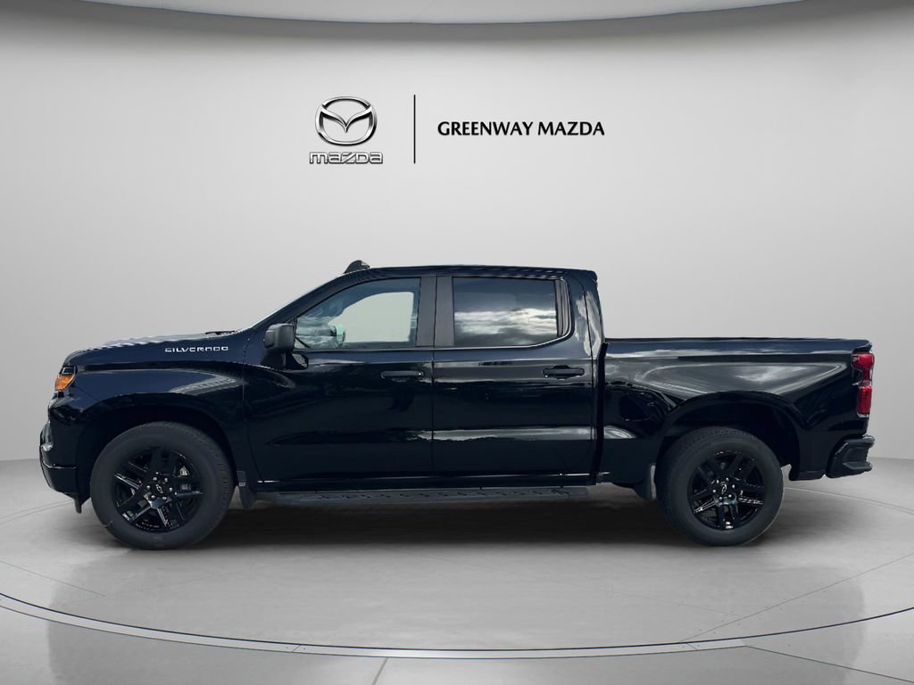 Used 2024 Chevrolet Silverado 1500 Custom image 4