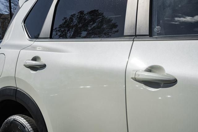 Certified 2022 Nissan Rogue SV w/ SV Premium Package image 15