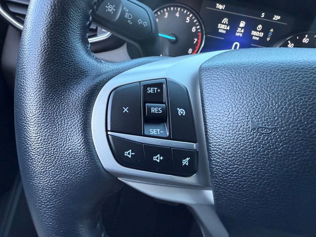 Used 2022 Ford Explorer XLT w/ Equipment Group 202A image 16