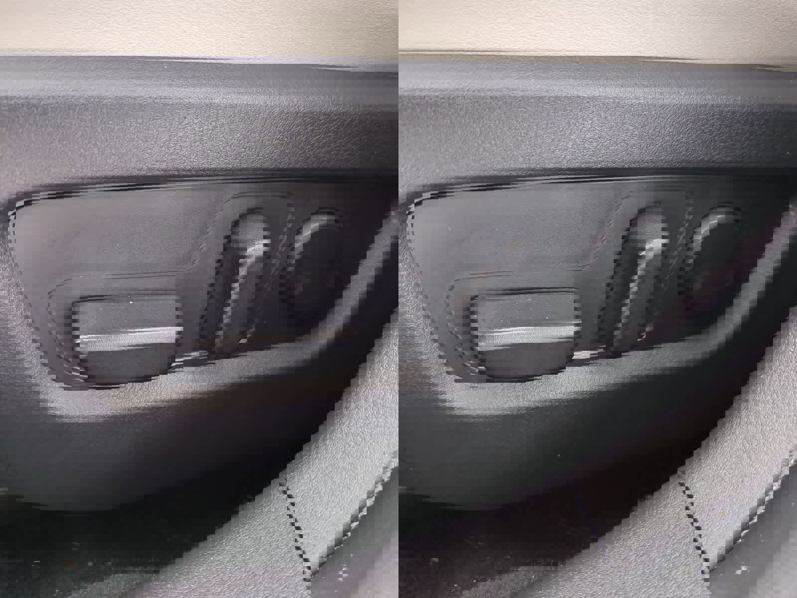 Used 2025 MAZDA CX-30 2.5 Turbo w/ Premium Package image 16