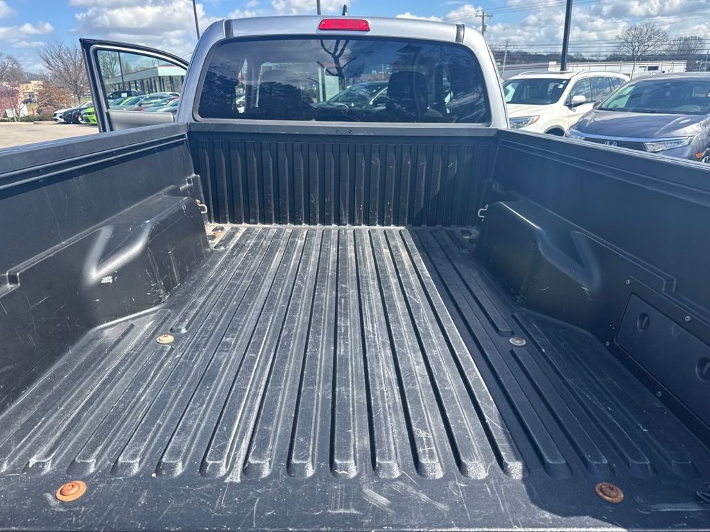Used 2019 Toyota Tacoma SR image 22
