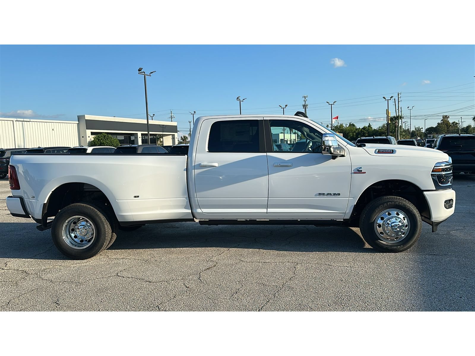 New 2027 RAM 3500 Laramie AWD/4WD image 7