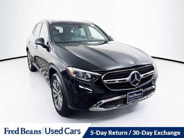 Used 2024 Mercedes-Benz GLC 300 4MATIC image 1