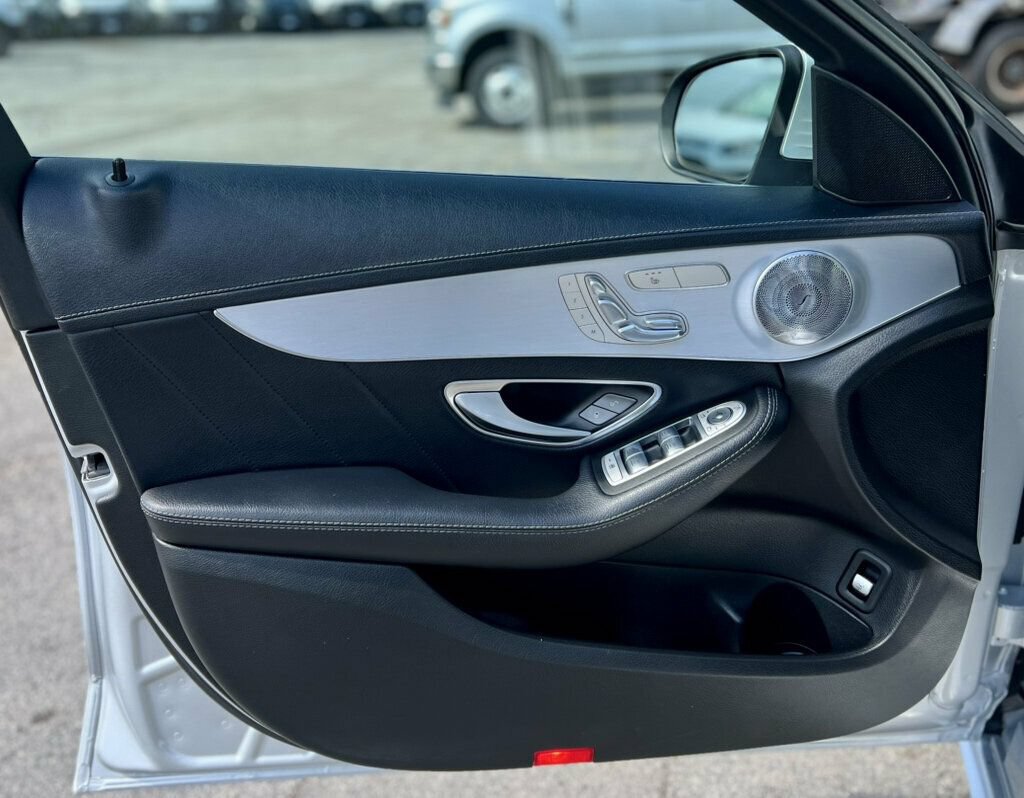 Used 2015 Mercedes-Benz C 300 4MATIC Sedan image 13