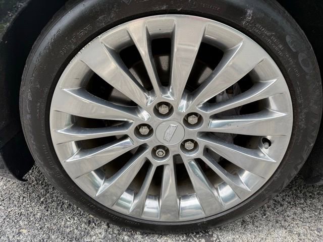 Used 2016 Cadillac CTS Performance RWD image 9