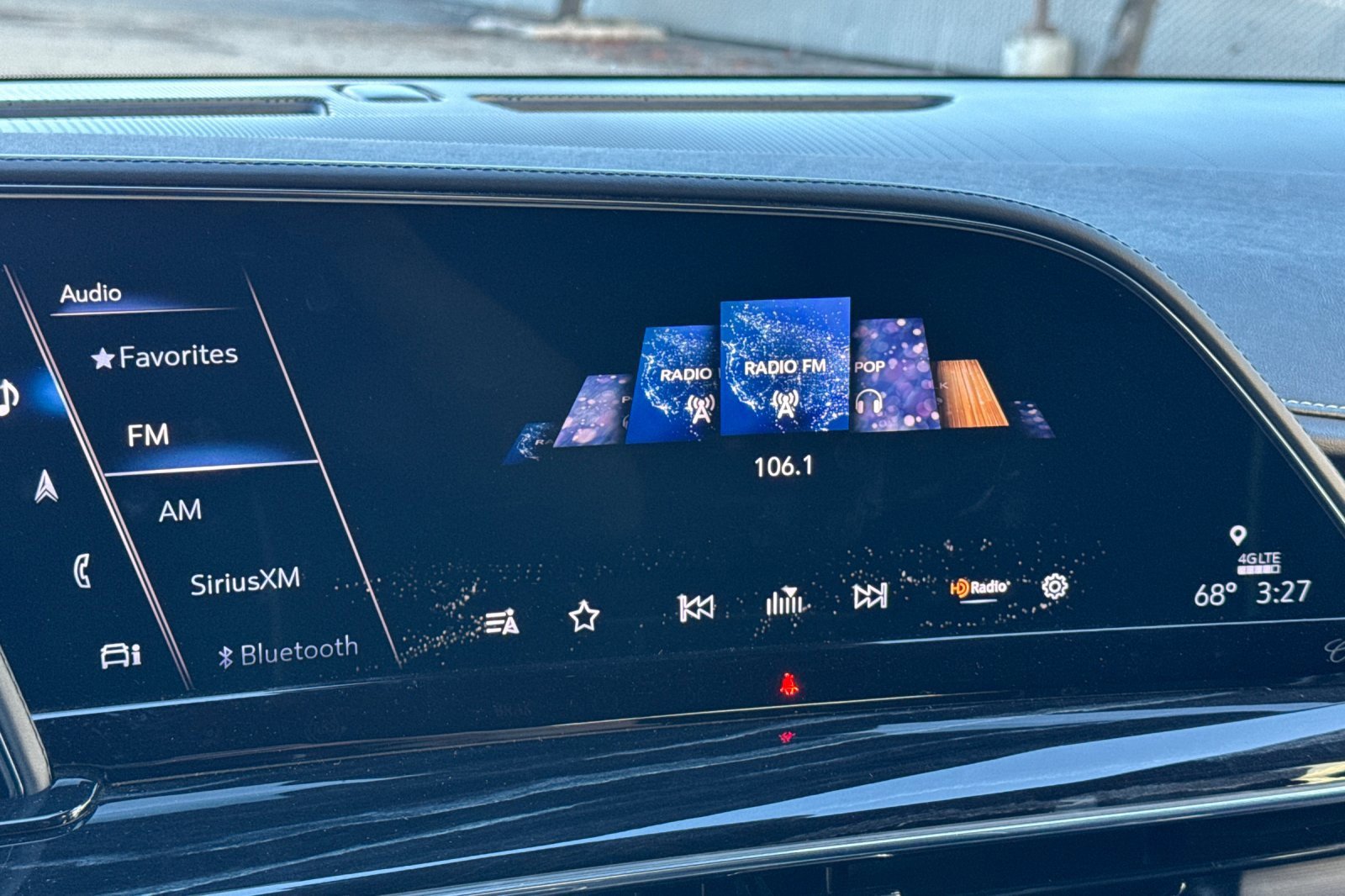 Used 2021 Cadillac Escalade ESV Sport w/ Driver Assist Tech Package image 17